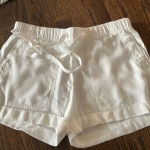 Cloth and stone white linen shorts